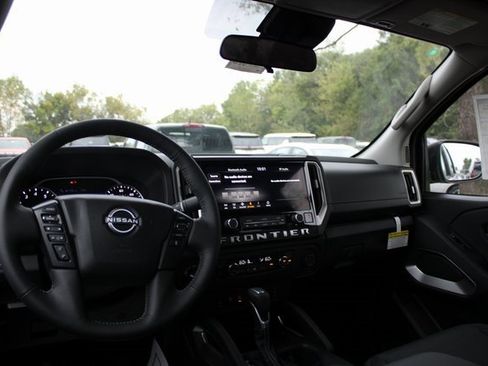 New 2026 Nissan Frontier SV w/ SV Convenience Package image 6