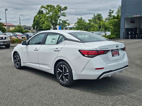 New 2025 Nissan Sentra SV w/ Trunk Package image 4
