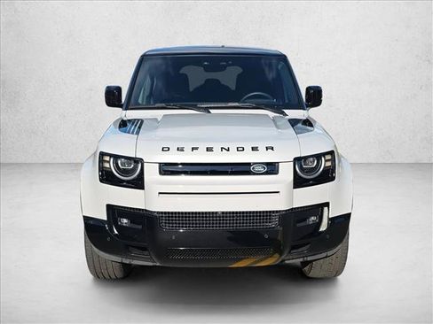 Used 2026 Land Rover Defender 110 X-Dynamic SE AWD/4WD image 2