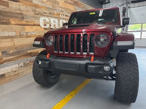 Used 2021 Jeep Gladiator Mojave AWD/4WD image 3