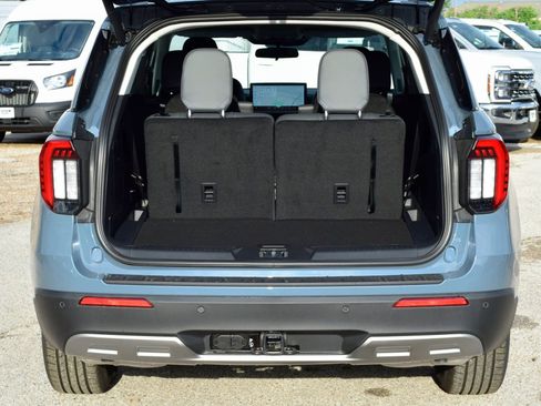 New 2026 Ford Explorer Active w/ Active Comfort Package image 22