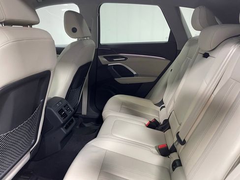 Used 2025 Audi Q5 2.0T Premium image 24