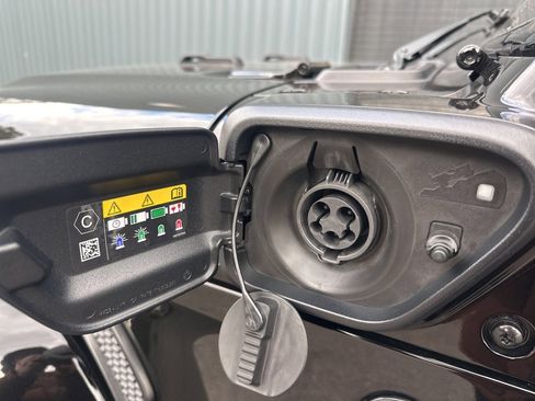 Used 2024 Jeep Wrangler High Altitude image 10