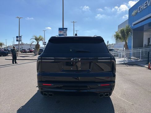 Used 2024 Chevrolet Traverse RS w/ LPO, Floor Liner Package image 4