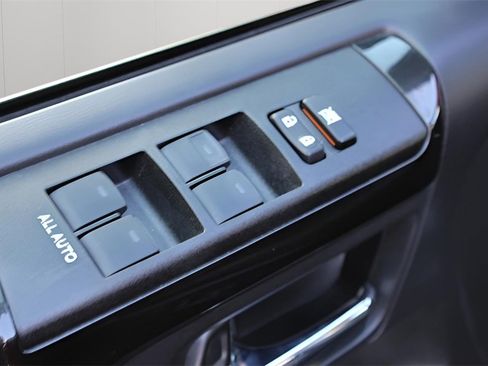 Certified 2023 Toyota 4Runner TRD Off-Road Premium image 18