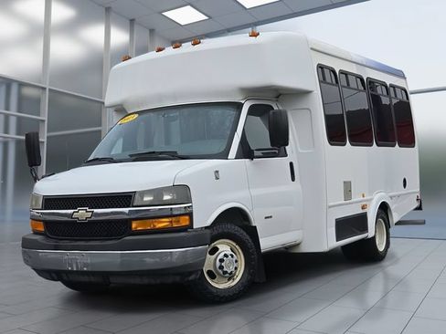 Used 2013 Chevrolet Express 3500 w/ Shuttle Bus Package RWD image 1