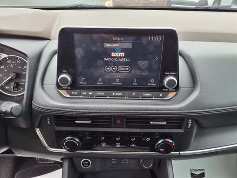 Used 2021 Nissan Rogue S image 9