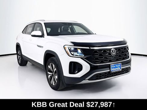 Used 2024 Volkswagen Atlas Cross Sport SE FWD image 1
