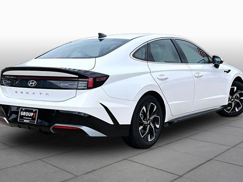 Used 2025 Hyundai Sonata SEL FWD image 11