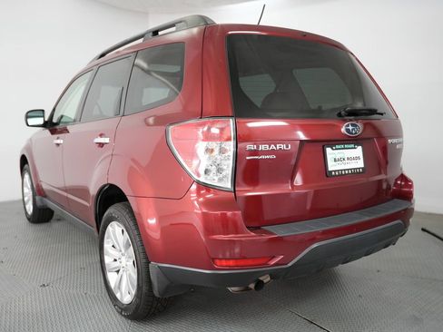 Used 2011 Subaru Forester 2.5X Premium w/ All-Weather Pkg image 7