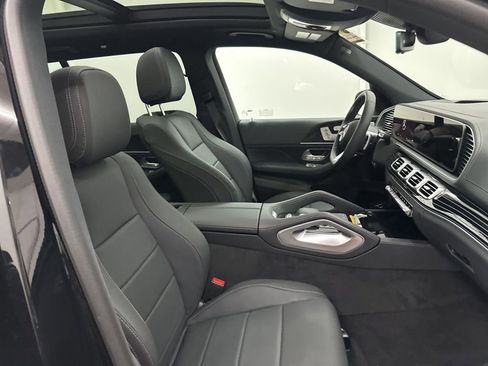 Used 2026 Mercedes-Benz GLS 450 4MATIC image 30