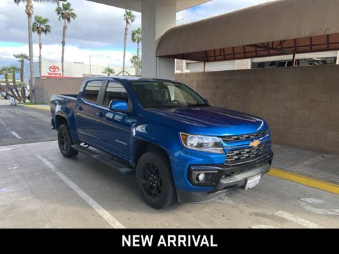 Used 2022 Chevrolet Colorado LT w/ LT Convenience Package image 3