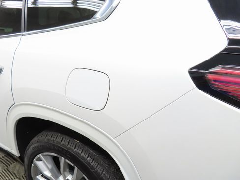 Used 2025 GMC Acadia Denali image 47