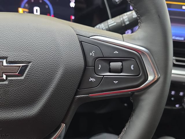 Used 2025 Chevrolet Trax ACTIV w/ Sunroof Package FWD image 17