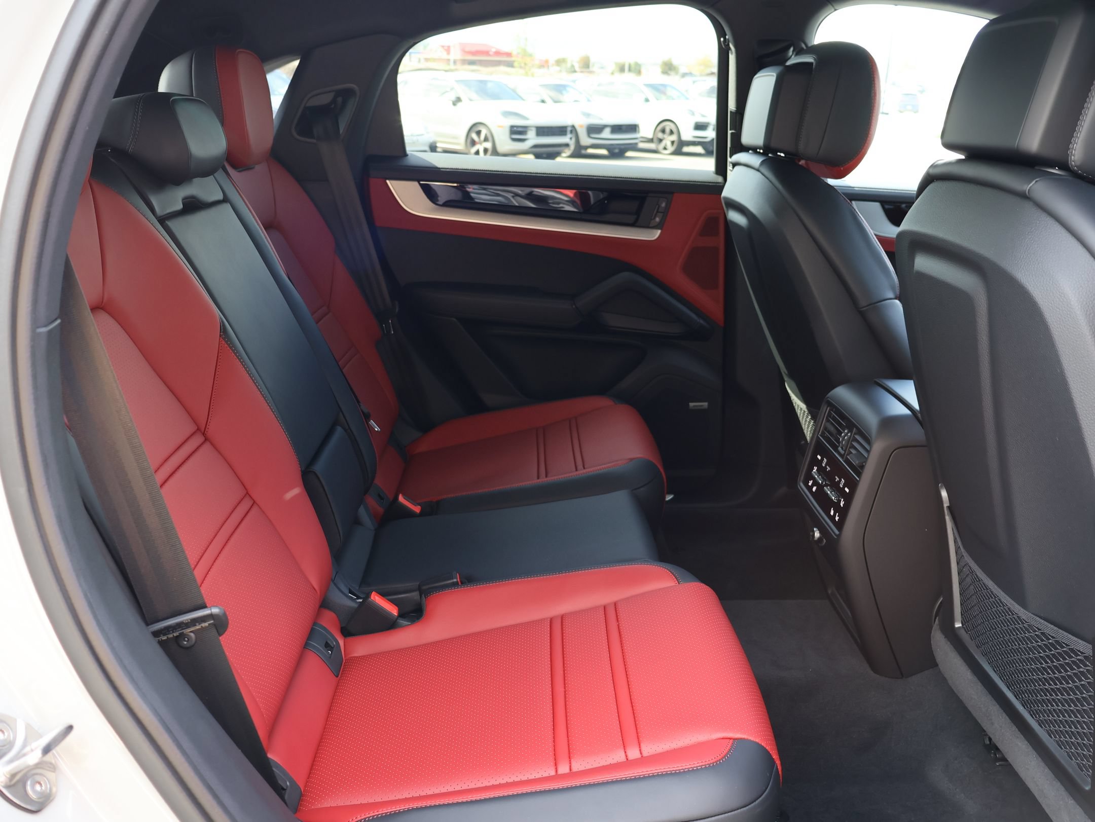 New 2026 Porsche Cayenne Coupe AWD/4WD image 26