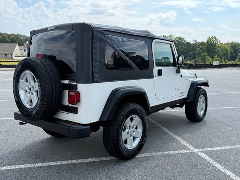 Used 2006 Jeep Wrangler Unlimited Rubicon AWD/4WD image 5