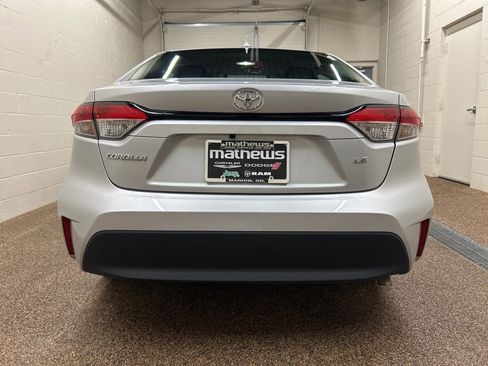 Used 2024 Toyota Corolla LE image 3
