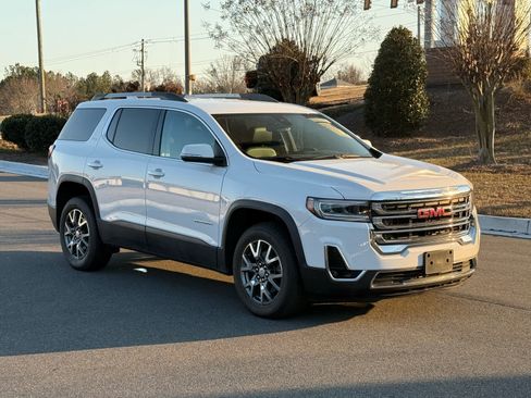 Used 2023 GMC Acadia SLT image 7