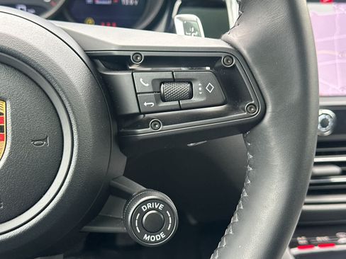 Certified 2026 Porsche Macan AWD/4WD image 28