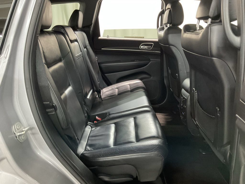 Used 2018 Jeep Grand Cherokee Limited AWD/4WD image 27
