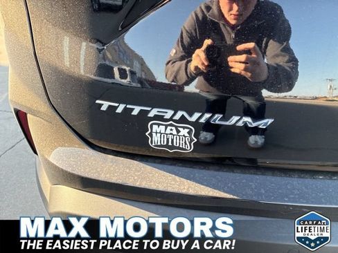 Used 2024 Ford Edge Titanium AWD/4WD image 9