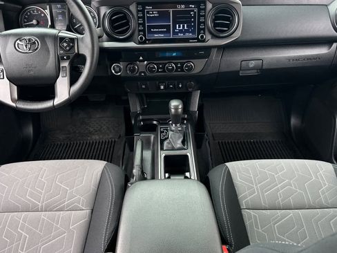 Used 2023 Toyota Tacoma TRD Off-Road image 4