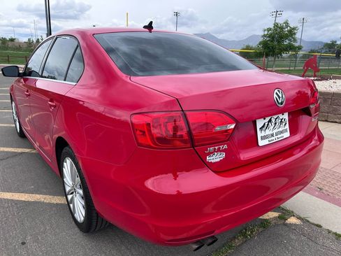 Used 2012 Volkswagen Jetta SEL FWD image 7