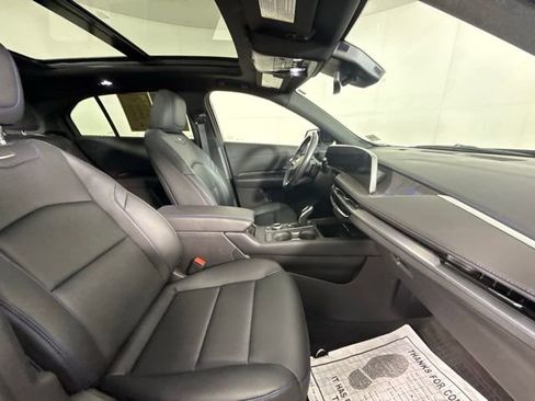 Used 2024 Cadillac XT4 Sport w/ Cold Weather Package image 33