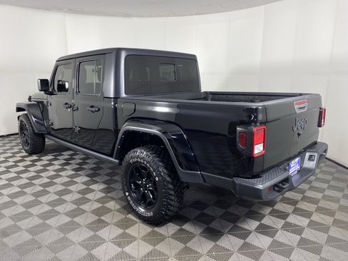 Used 2022 Jeep Gladiator Mojave AWD/4WD image 9