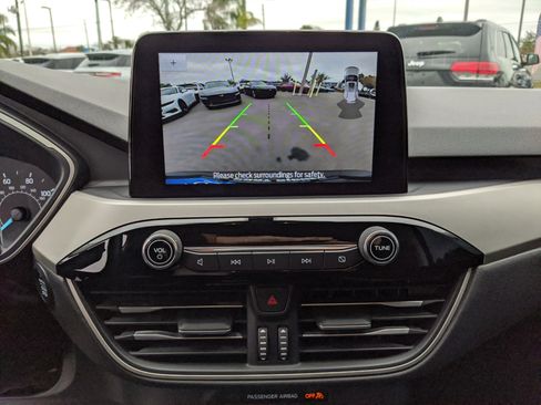 Certified 2022 Ford Escape SEL image 28