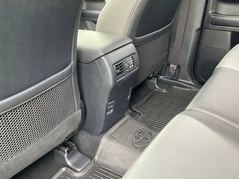 Used 2019 Toyota 4Runner SR5 Premium RWD image 26