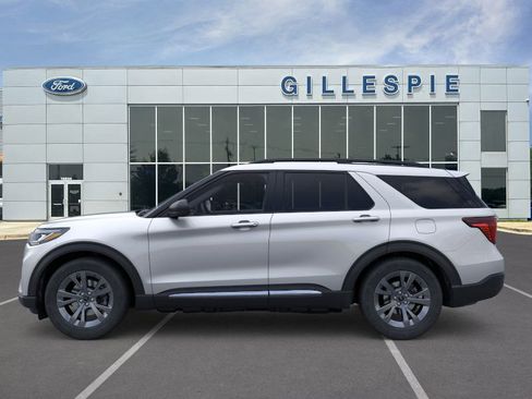New 2025 Ford Explorer Active w/ Active Comfort Package image 3