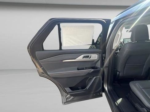 New 2026 Ford Explorer Active image 21
