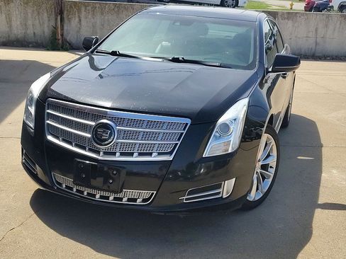 Used 2014 Cadillac XTS Platinum AWD/4WD image 2