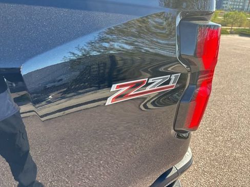 Used 2024 Chevrolet Colorado Z71 w/ Z71 Convenience Package 2 AWD/4WD image 15