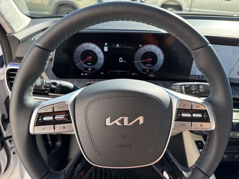 Used 2025 Kia Telluride SX Prestige image 38