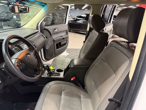 Used 2019 Ford Flex SEL w/ Equipment Group 202A FWD image 32