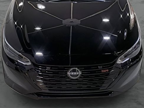 Used 2025 Nissan Sentra SR w/ Midnight Edition image 16