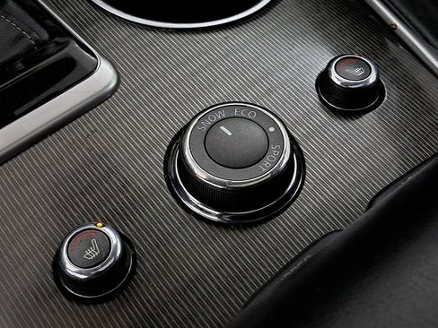 Used 2019 INFINITI QX60 Luxe w/ Essential Package image 28