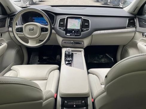 Certified 2025 Volvo XC90 T8 Ultra w/ Protection Package Premier AWD/4WD image 24