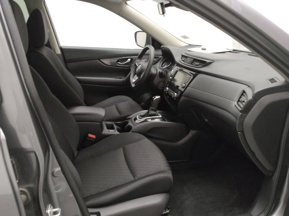 Used 2019 Nissan Rogue SV FWD image 21