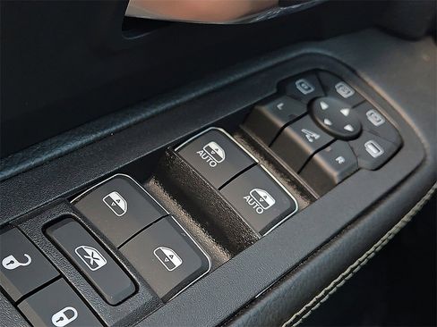 New 2026 RAM 2500 Laramie w/ Night Edition image 17