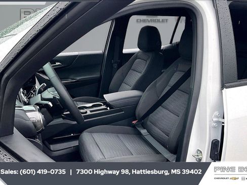 New 2026 Chevrolet Equinox LT FWD image 18