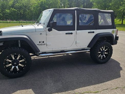 Used 2008 Jeep Wrangler Unlimited X AWD/4WD image 11