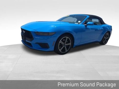 Used 2025 Ford Mustang Premium RWD image 11