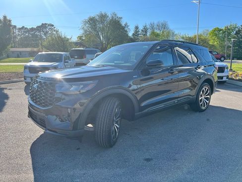 New 2026 Ford Explorer ST-Line AWD/4WD image 3
