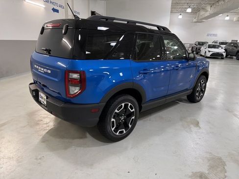 Used 2022 Ford Bronco Sport Outer Banks w/ Tech Package AWD/4WD image 9