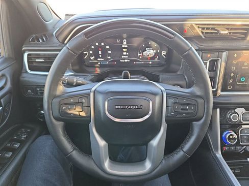 Used 2024 GMC Yukon Denali w/ Advanced Technology Package image 14