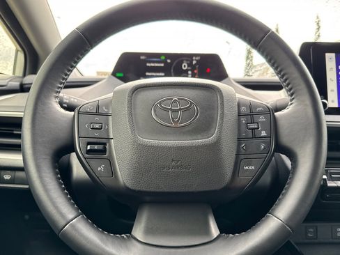 Used 2024 Toyota Prius LE image 27