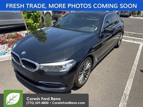 Used 2018 BMW 530e xDrive AWD/4WD image 3